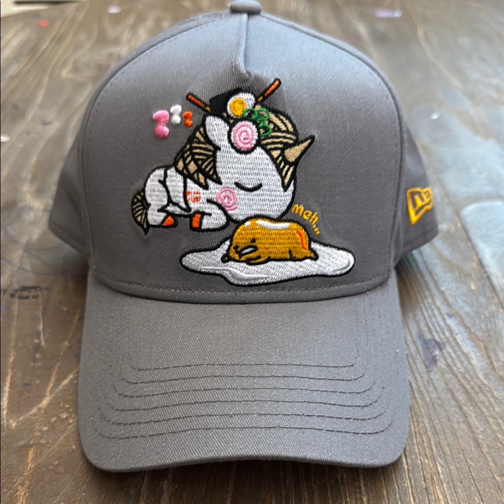 tokidoki x gudetama Miso Unicorno & Gudetama Women’s Hat